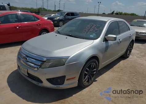 2010 Ford Fusion Se z USA, uszkodzony, nr VIN 3FAHP0HA8AR142051